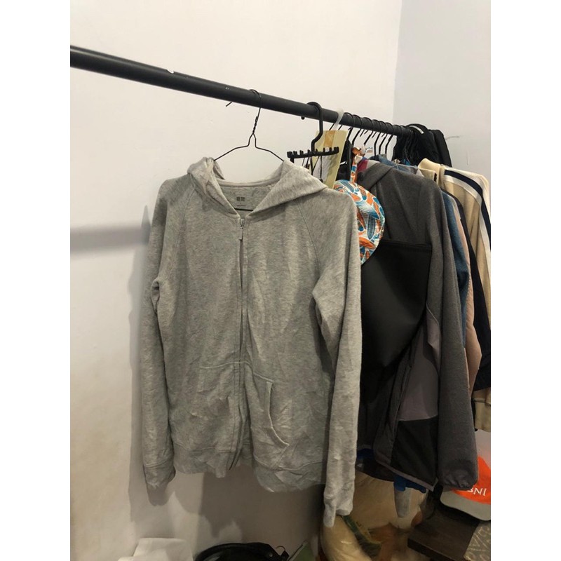 Uniqlo Hoodie Grey
