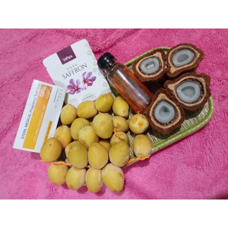 

Tebus Murah!!!! paketan PROMIL kurma muda (kurma muda barhe 500gr + Buah Zuriat + Saffron + Madu) Free Tespack