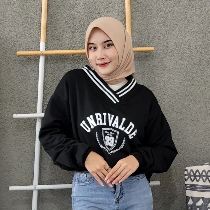 Unrivalde Crop - Sweater Crop Wanita Kekinian