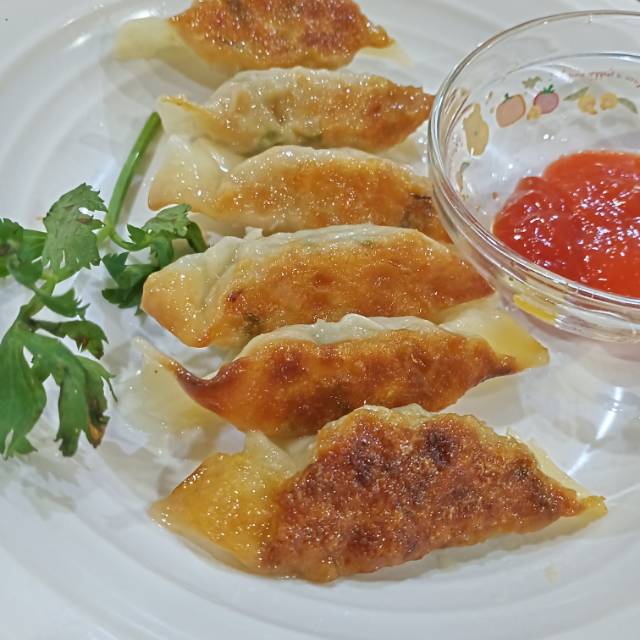 

Kuotie WW Frozen HALAL ( isi 10 pcs)