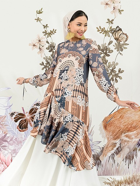 Allegra Tunic in Stone Blue - Wearing Klamby