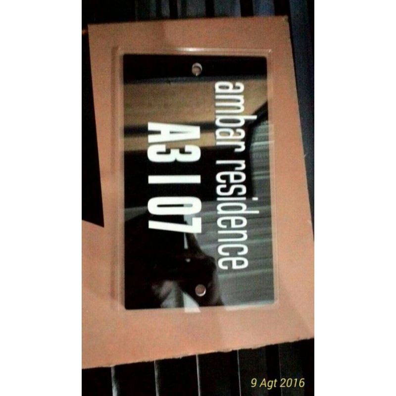 

Acrylic Nomer Rumah