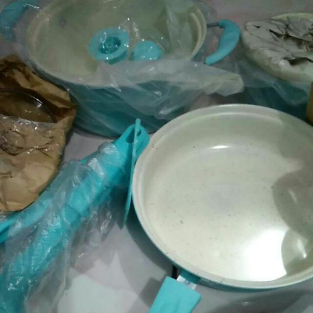 Panci Set Lengkap Isi 13 Pcs  Cookware Merk Tri J Bahan Istimewa Anti Lengket