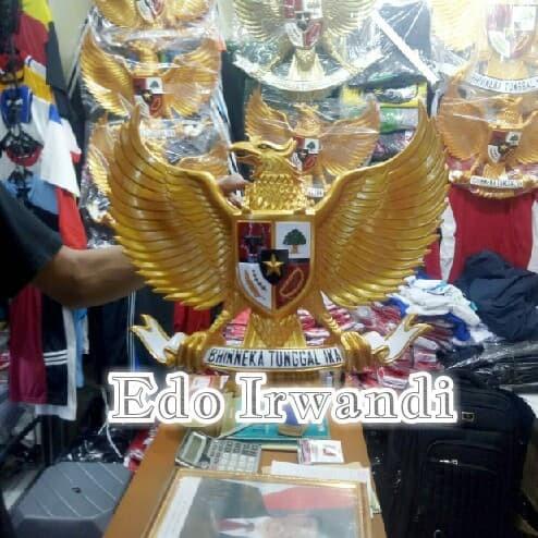 

Patung Garuda Pancasila Fiber Ukuran 50 Cm Stock Ready 019