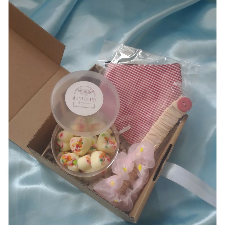 

Jasmine Gift Box by Magnolina - kado ulang tahun hadiah wisuda anniversary