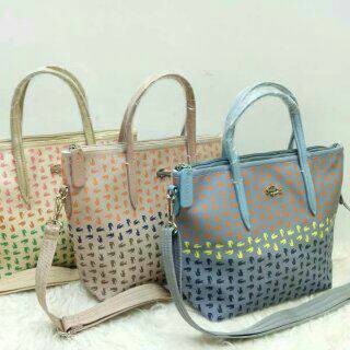 TAS LACOSTE VERTICAL CROCODILE SLING