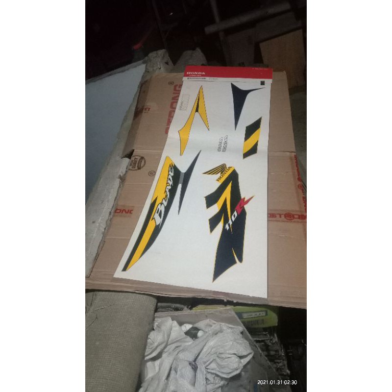 stripe sticker striping set honda honda blade 871x0-kwb-920zd ORI AHM
