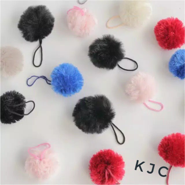 KIANJAYACOLLECTION89 - GANTUNGAN KUNCI TAS POM-POM PALING MURAH !!!!