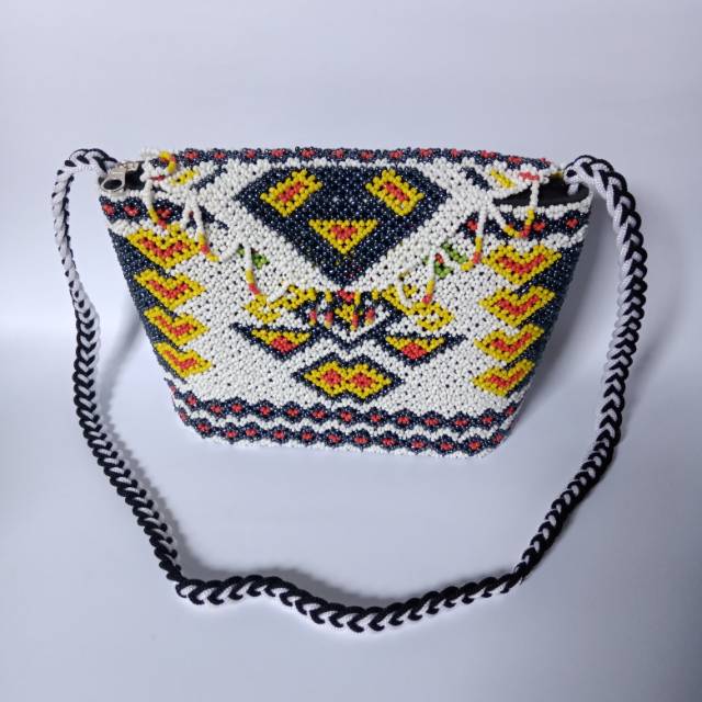 Tas manik motif dayak khas banjar/tas kalimantan/oleh oleh/martapura/kerajinan tangan/tas wanita
