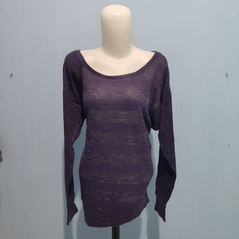 Preloved Rajut Sweater Second Branded Lipstar