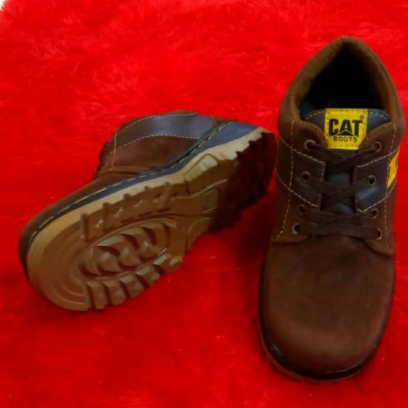 SEPATU SEMI BOOTS CATERPILAR