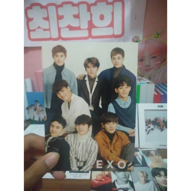 ExoOfficial photocards and postcard