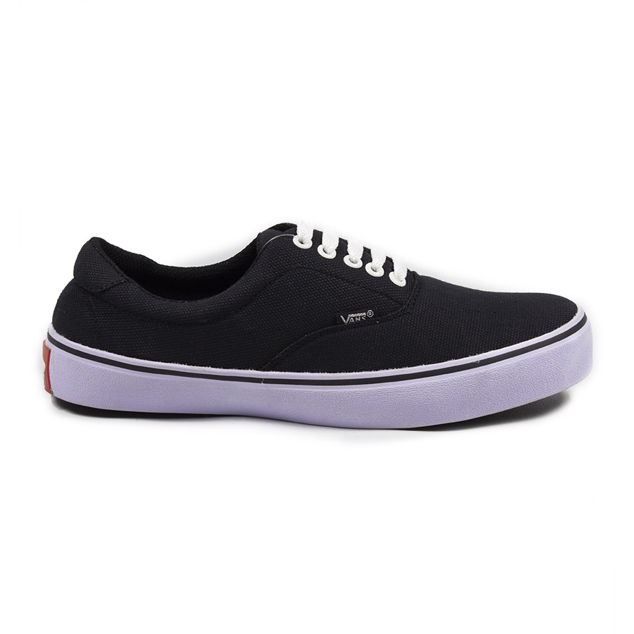 Sepatu Authentic Casual Sneakers Pria Santai Hangout Sepatu Branded