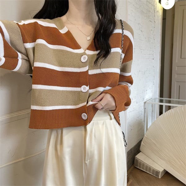 MH-Naya - Real Pic Cardigan Rajut Cropped Stripped 4 Kancing Keemasan