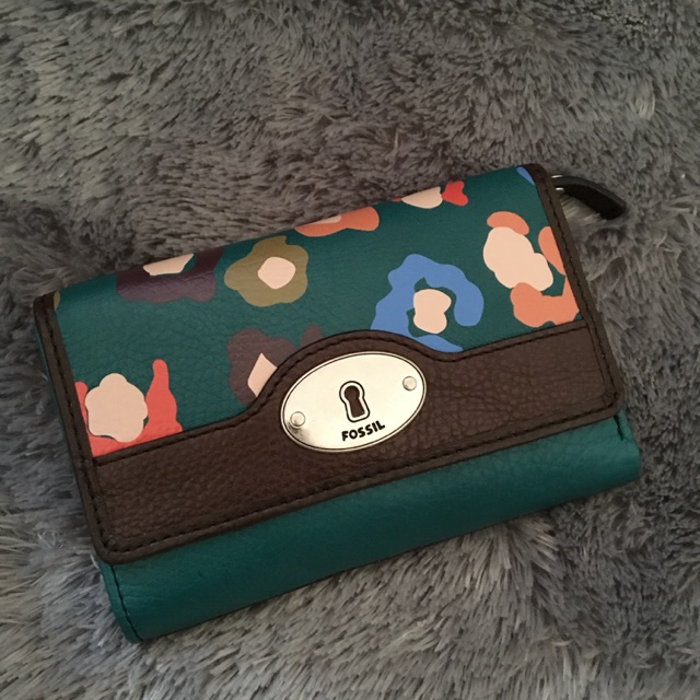 dompet fossil maddox