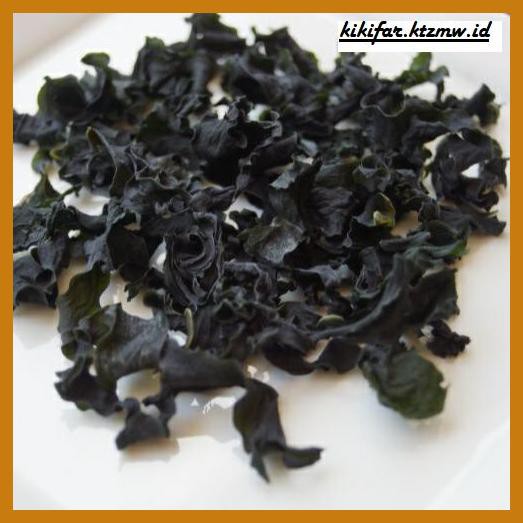 

Makanan-Kering- Dried Seaweed | Cut Wakame | Rumput Laut Kering 50Gr -Aneka.