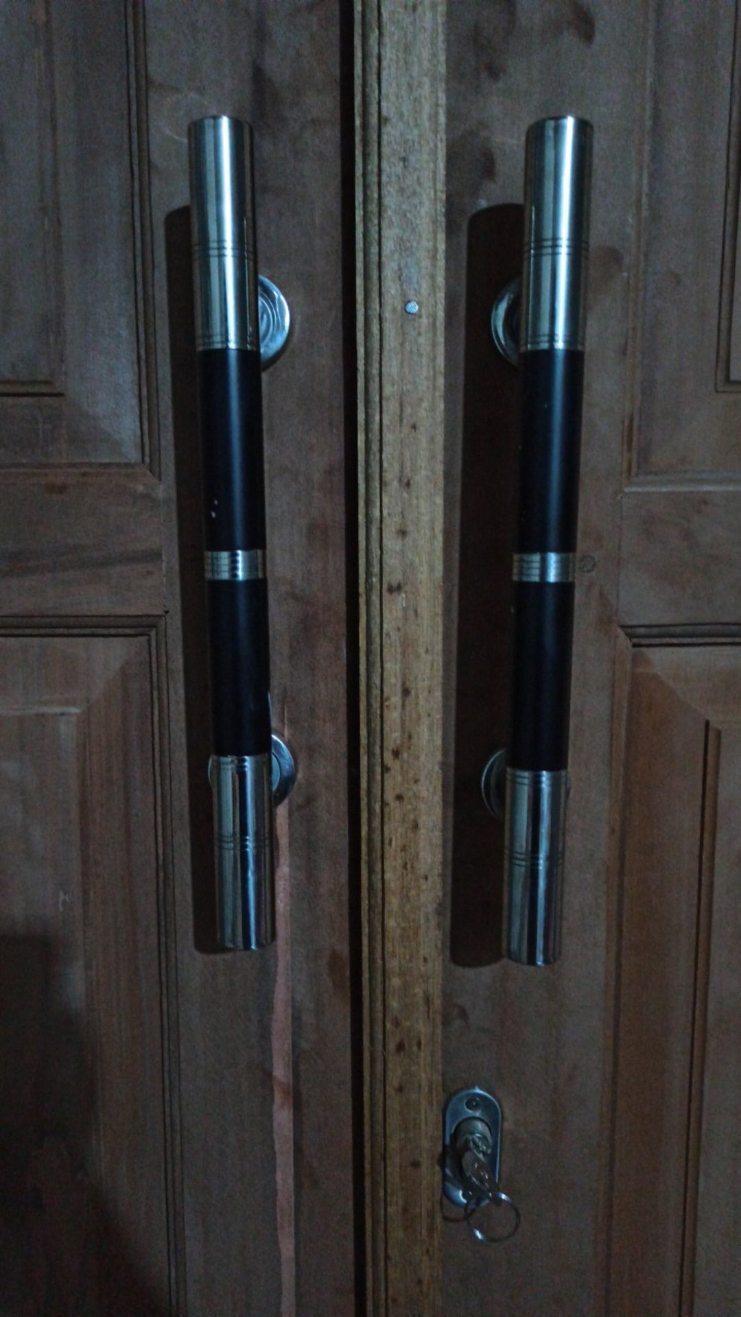 Paket Handle Pintu Stainless 33cm Bulat Hitam 2set + Kunci Pelor Belmondo Promo Termurah