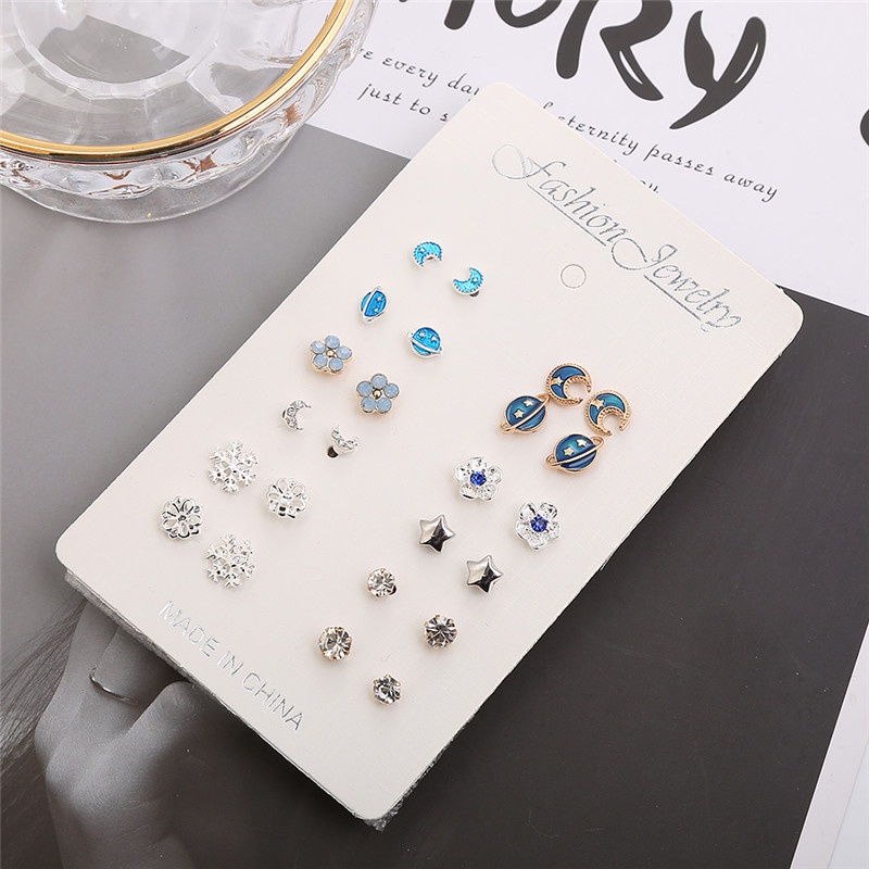 12pcs Anting Tusuk Bentuk Bulan / Bumi / Bintang / Snowflake Hias Berlian Untuk Wanita