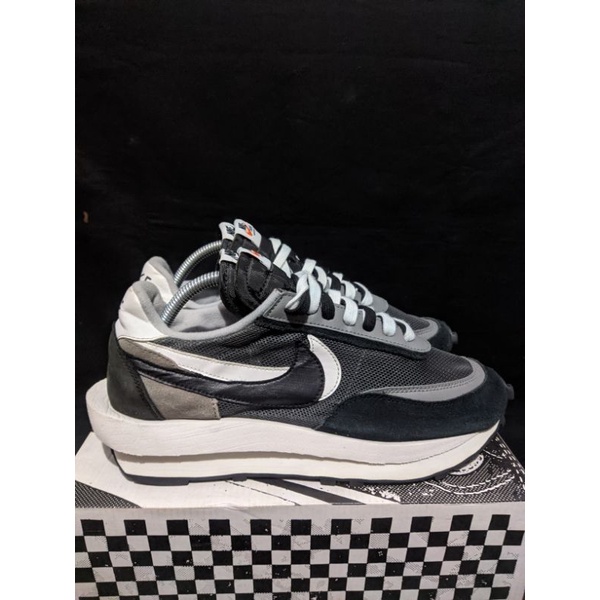 Nike LD waffle sacai black second bekas thrift