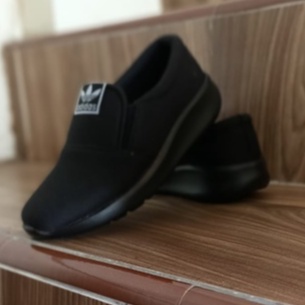 SEPATU ANAK FUUL BLACK SEPATU SEKOLAH SD 1.2.3.4.5.6 TERLARIS