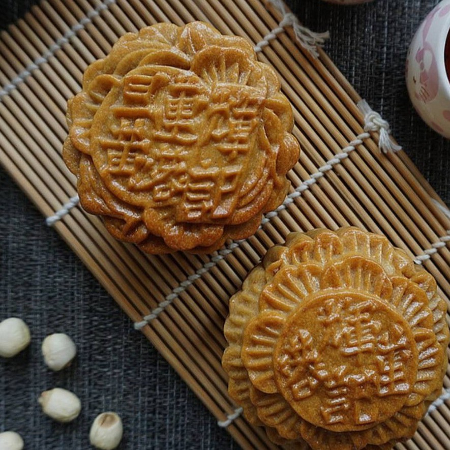 Mooncake Vicky / Kue Bulan Vicky LIENYUNG ( Teratai )