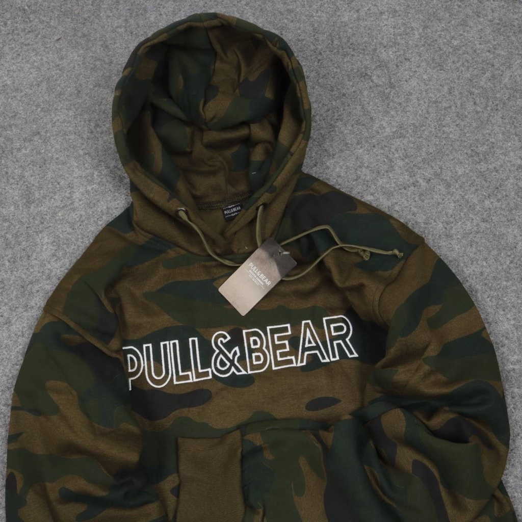 Sweater Hoodie Camo Pull &amp; Bear Full Tag &amp; Label Sweater PULL &amp; BEAR CAMO HIJAU EMBROID EMBROIDERY