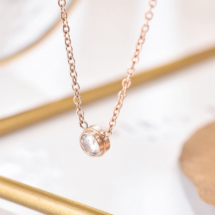 Kalung Choker Bahan Titanium Aksen Zircon Gaya Klasik Untuk Wanita