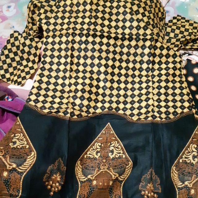 Couple Tunik V Wayang Serut Sogan Abu Coklat Kekinian Kerja Maura Tunic Batik Modern