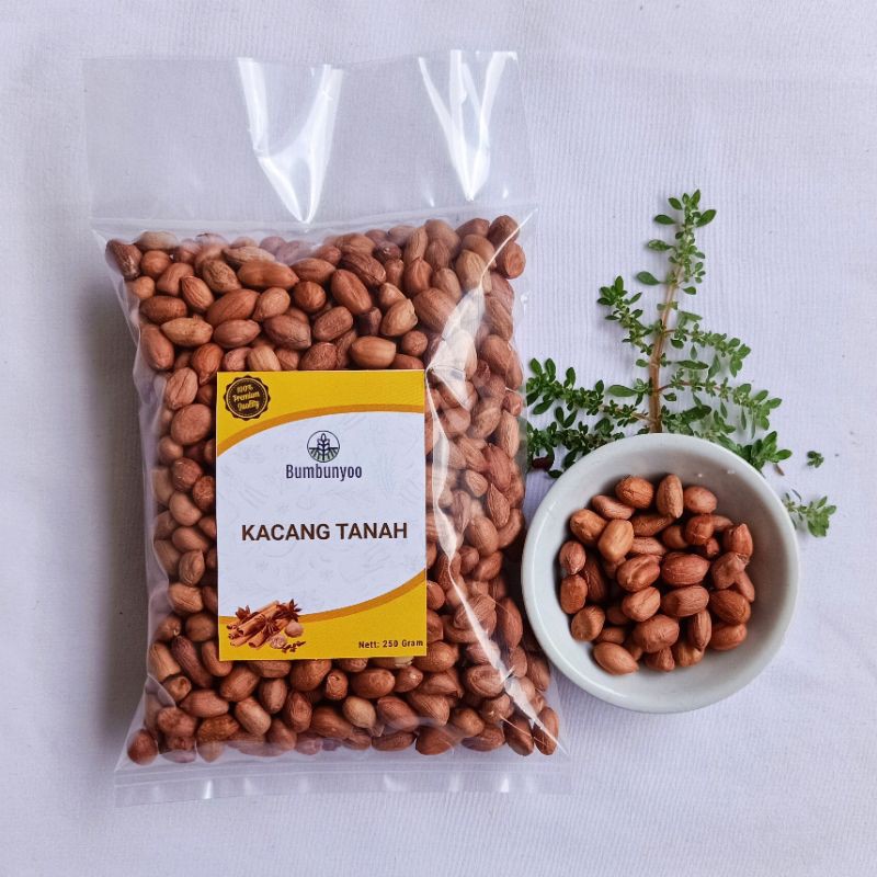 

Kacang Tanah | 250 Gram | Kacang Tanah Kupas Nusantara Kualitas Terbaik (Premium Quality Peanuts)