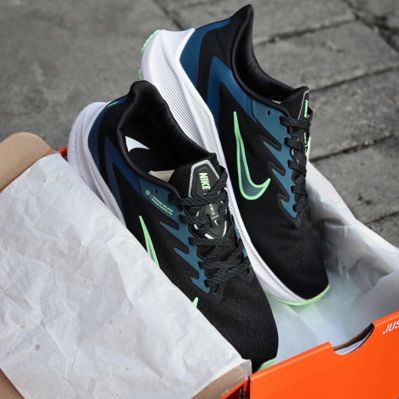 Nike zoom winflo 2 navy / Sepatu nike / Sepatu pria
