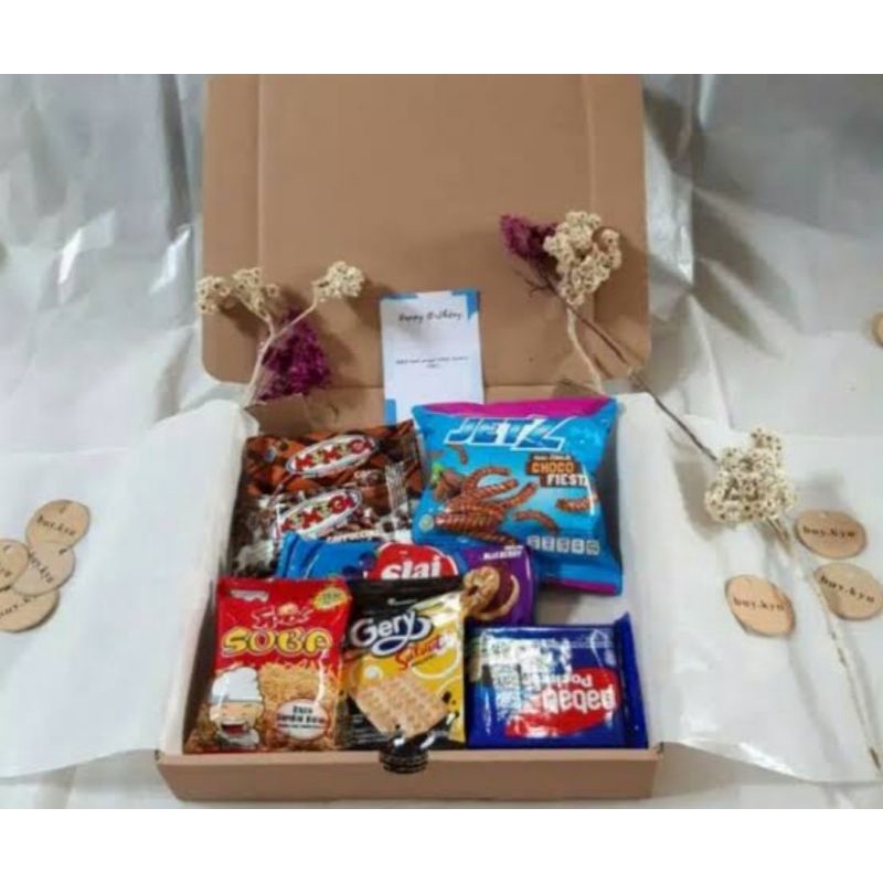 

SNACK BOX KEKINIAN - MURAH