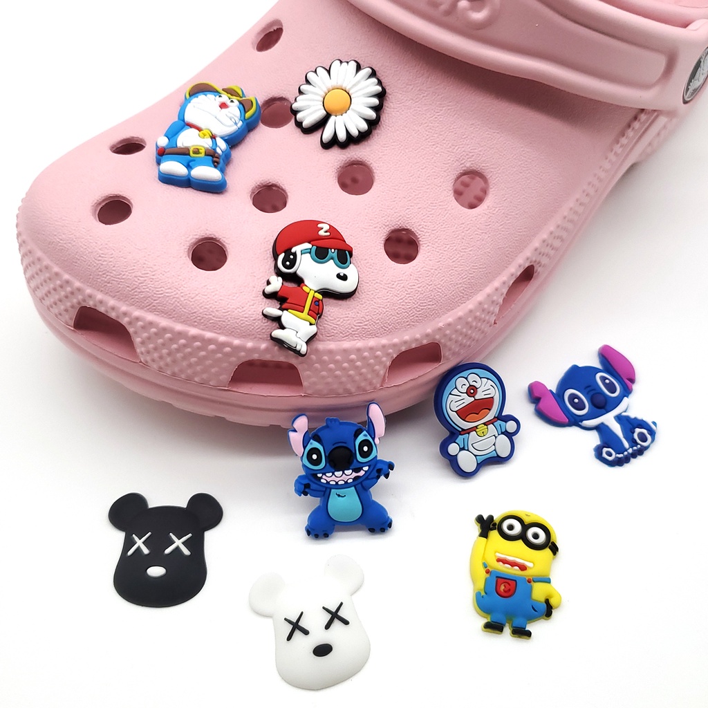 1pcs Jibbitz kartun Stitch shoe charms Crocs Aksesoris sandal DIY pin pvc Bahan Untuk Dekorasi Sepatu Hadiah Anak