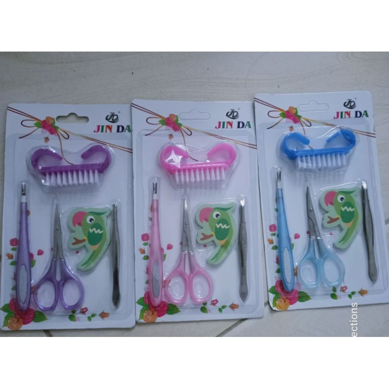 PAKET MEDICURE PEDICURE / MEDI PEDICURE