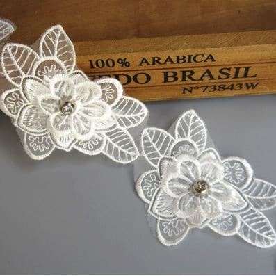 Lace Patch - White Flower Beading #29 (5pcs)