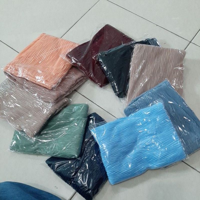 JILBAB KERUDUNG Hijab Segi Empat Plisket/Plisket