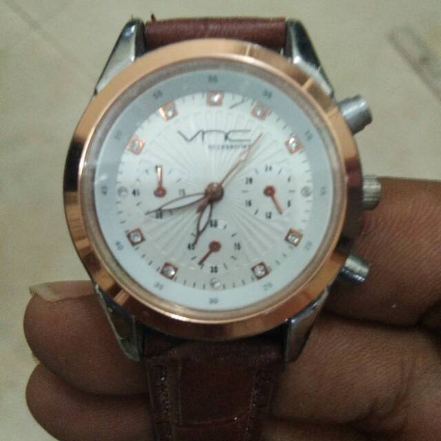 Jam tangan vincci