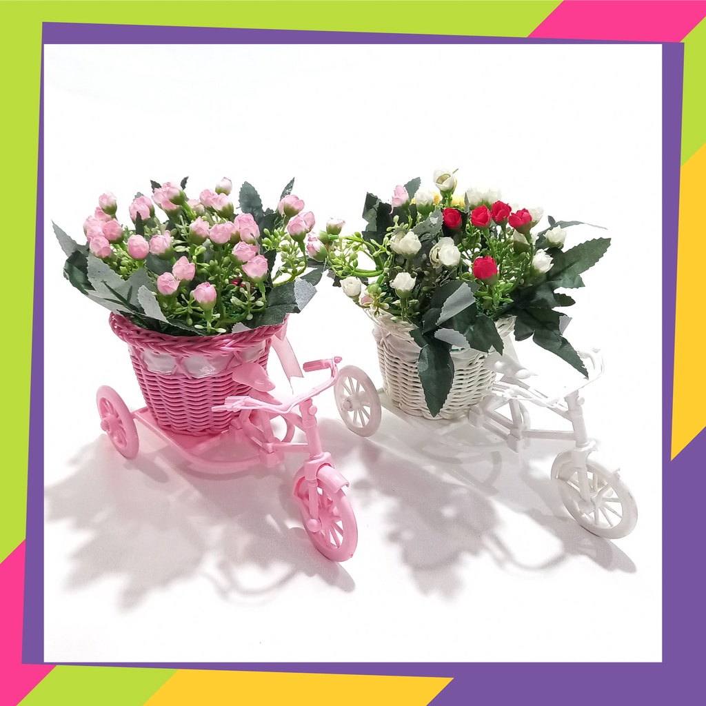 1011D1 / Pot bunga sepeda rotan warna plus bunga Artificial