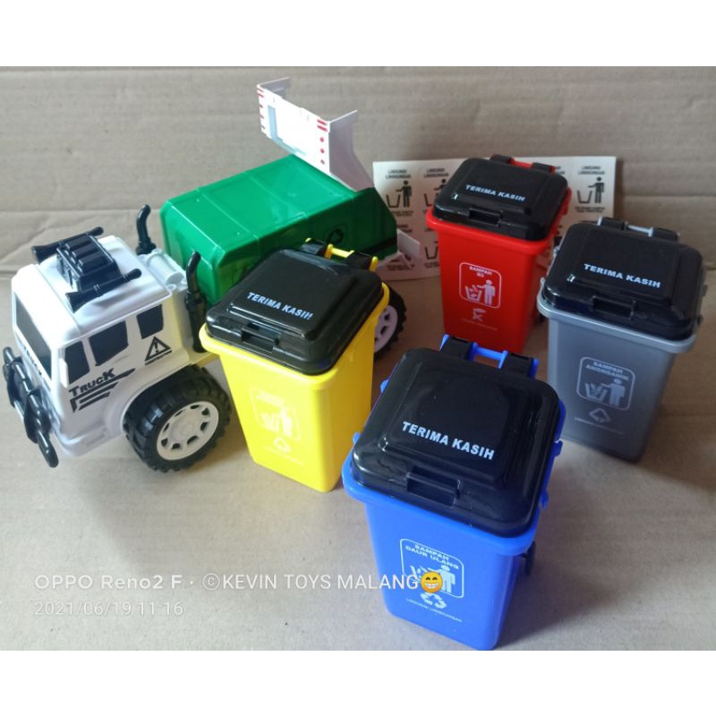 AK 14 MAINAN TRUCK BOX SAMPAH + 4PCS TEMPAT SAMPAH BESAR / mainan mobil truk sampah kebersihan