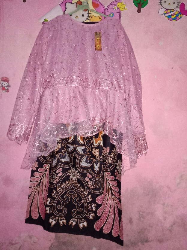 Zola_batik Batik Couple Kebaya Brokat Pinguin New Annabel Dusty