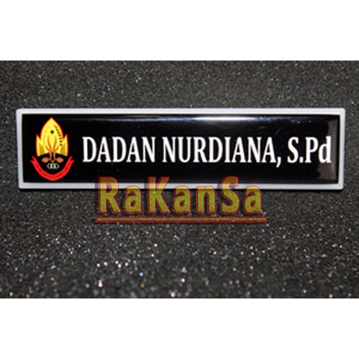 

name tag / papan nama akrilik magnet murah