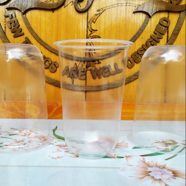 Cup Polos 18 oz oval,isi 50 pcs super tebal murah
Biasa dipakai untuk alpukat kocok, boba drink