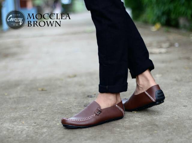 SALE 40% !  SEPATU SLIPON KULIT PRIA