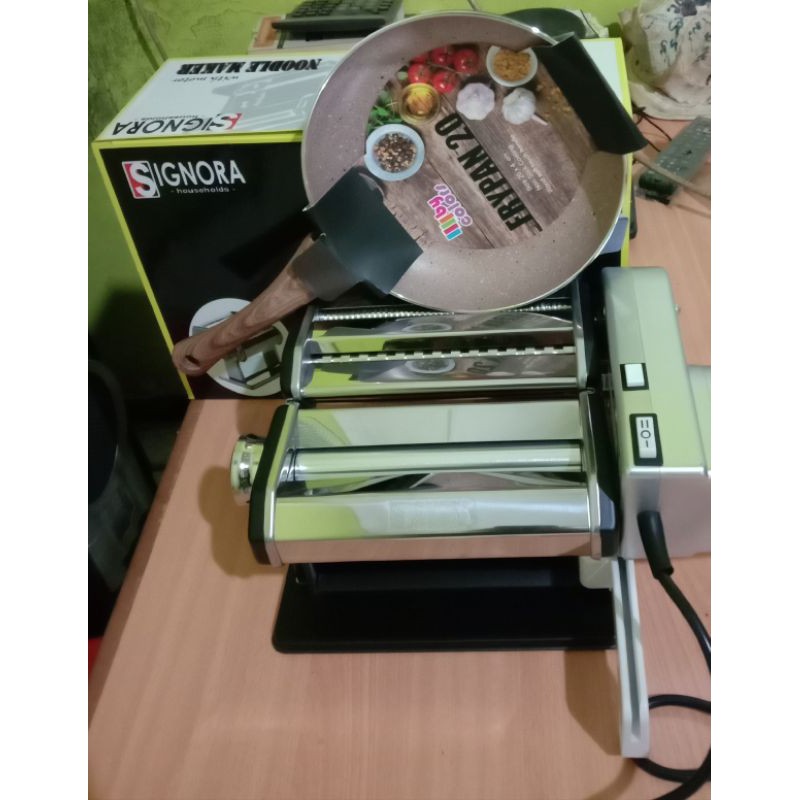 Gilingan Mie/Pastel/kulit Pangsit/Molen/Pasta maker/Pastry/Noodel motor Signora/Gilingan mie Signora