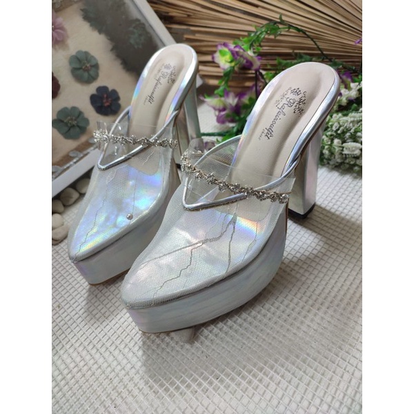 sepatu Azwa silver rafaizoutfit 12cm tahu