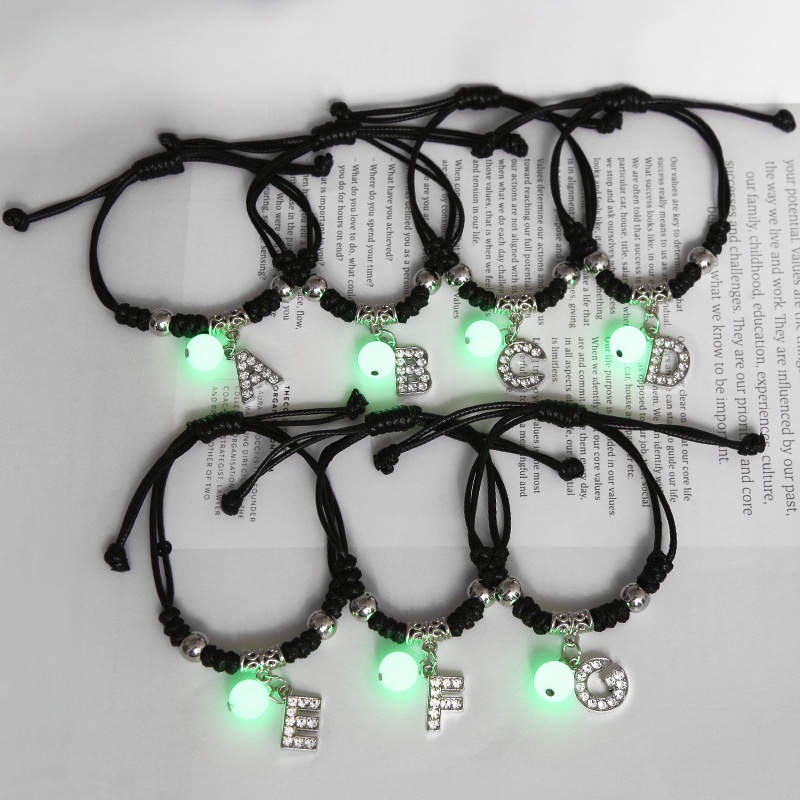 Gelang Desain 26 Alfabet Inggris Luminous Untuk Hadiah Ulang Tahun