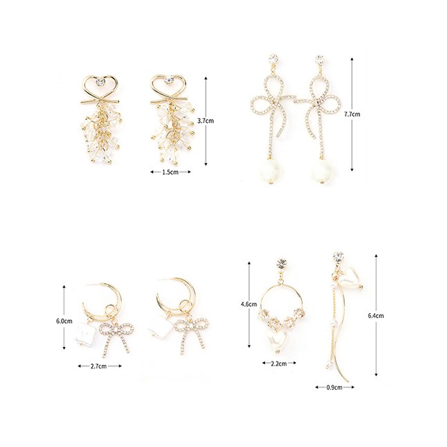 LRC Anting Tusuk Fashion Golden Bow Love Diamond Earrings D68246