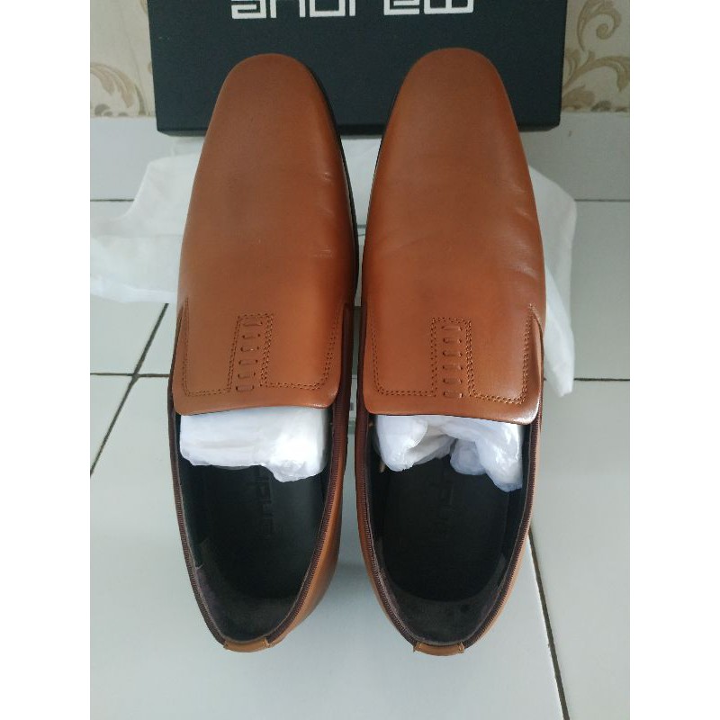 Preloved Sepatu Kerja Pria Andrew Ori