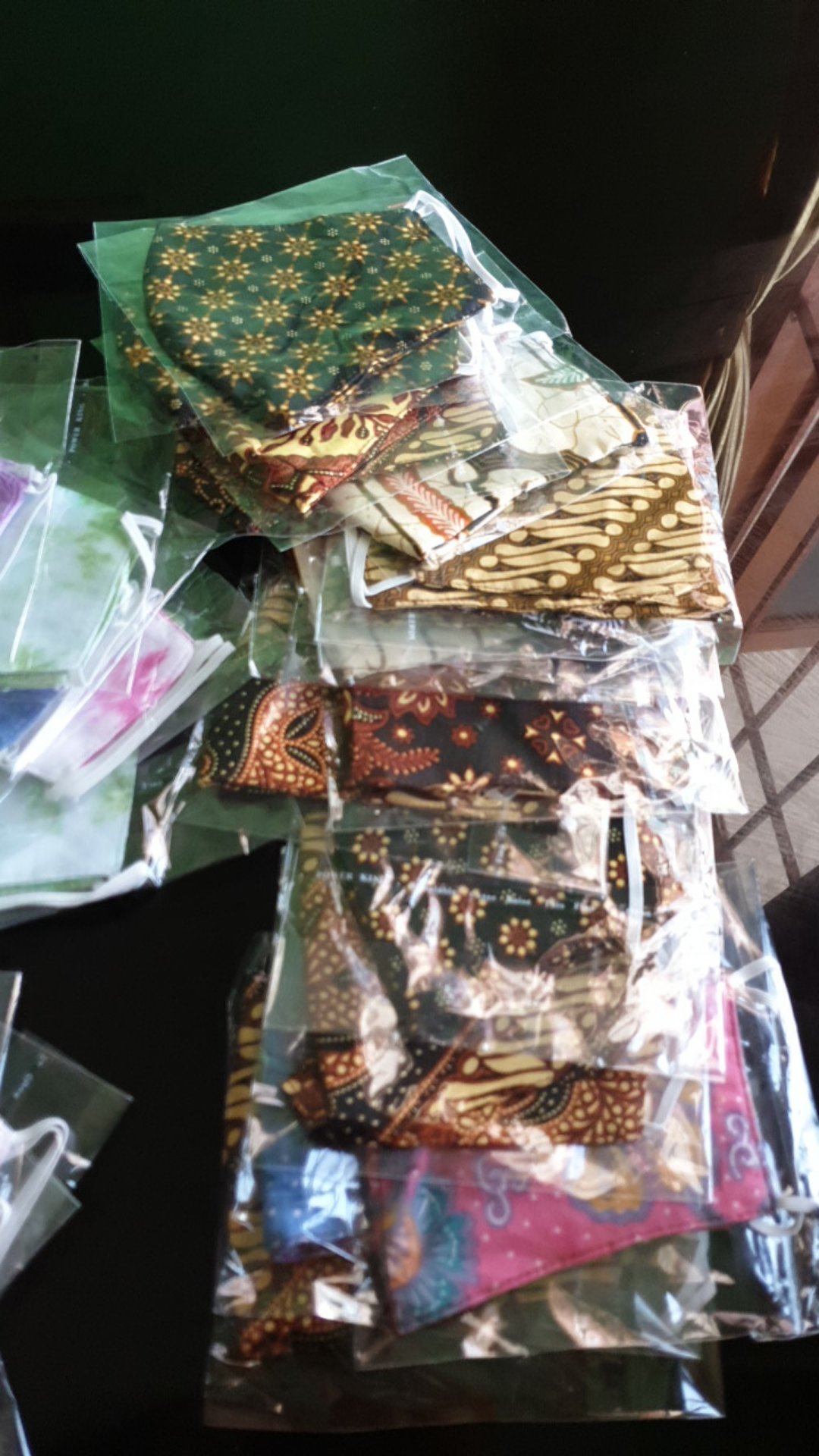 Masker Kain Batik Solo 3ply Washable/earloop & Headlop