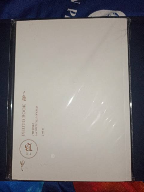 Ready Stock Member Set TheB 2nd Fankit, Photobook &amp; Bookmark(pembatas buku)