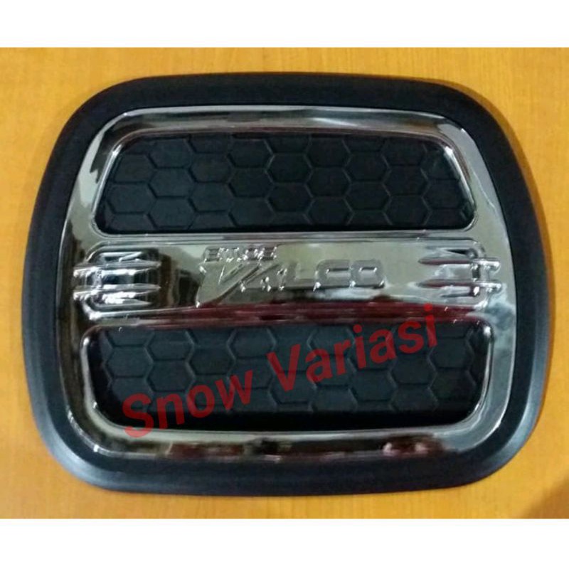 Tank Cover Toyota Etios Luxury Sporty Hitam Putih Chrome